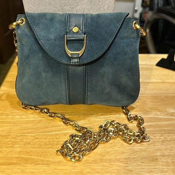 Cole Haam vintage Crossbody. And very good gently used condition.​​ - Picture 1 of 9